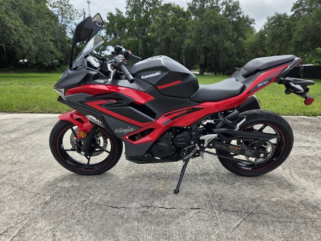 2025 Kawasaki Ninja® 500 ABS Passion Red/Metallic Flat Spark Black ABS in Fort Pierce, FL