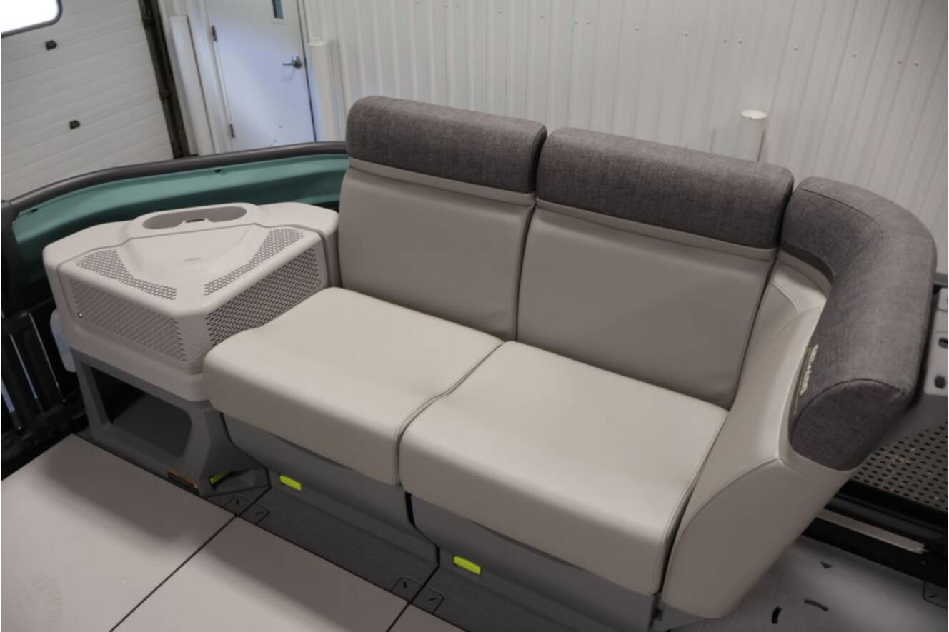 A photo of this 2026 Sea-Doo Switch Cruise 21 - 300 hp - Tech Painted