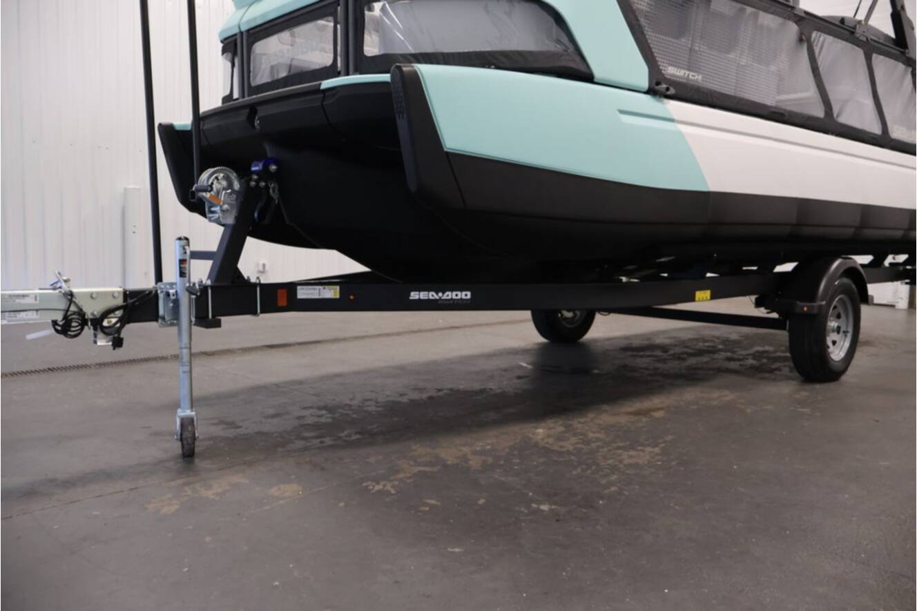 A photo of this 2026 Sea-Doo Switch Cruise 21 - 300 hp - Tech Painted