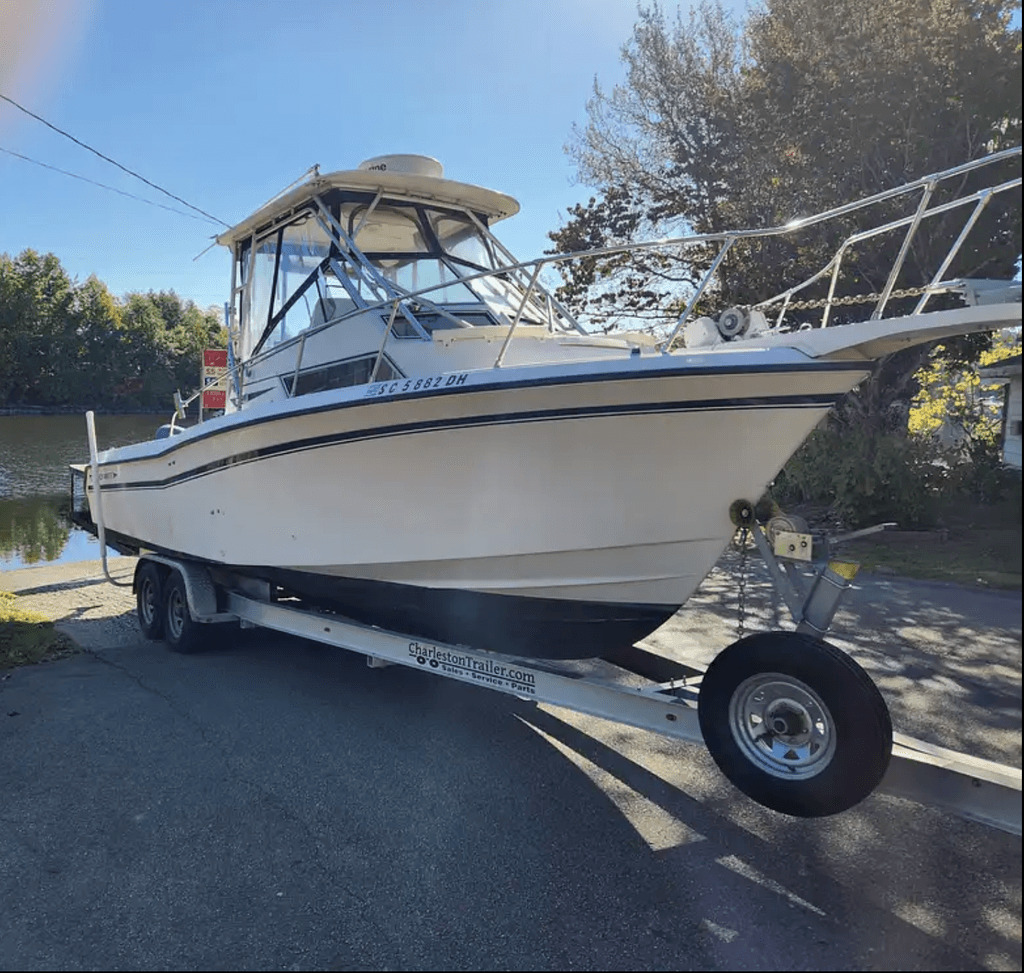 1994 Grady-White Sailfish 252 in gray GA