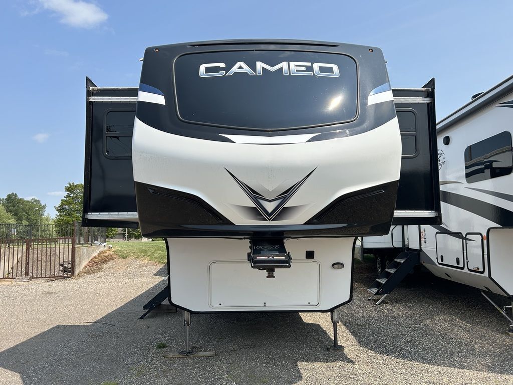 2021 Crossroads Rv Cameo CE4031FL in dubuque IA