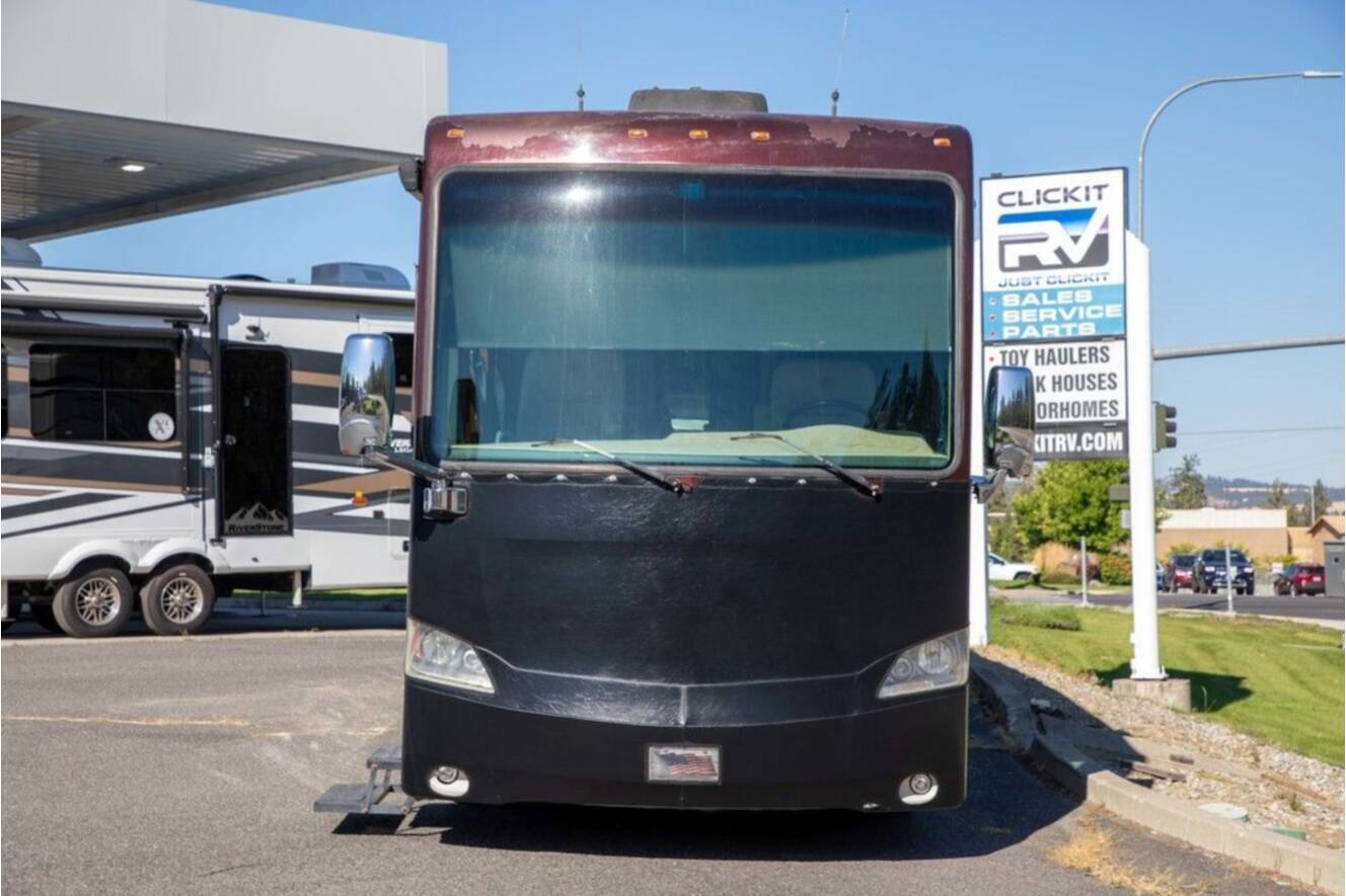 A photo of this 2012 Tiffin Motorhomes PHAETON 40QBH