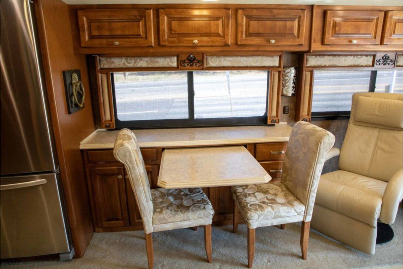 A photo of this 2012 Tiffin Motorhomes PHAETON 40QBH