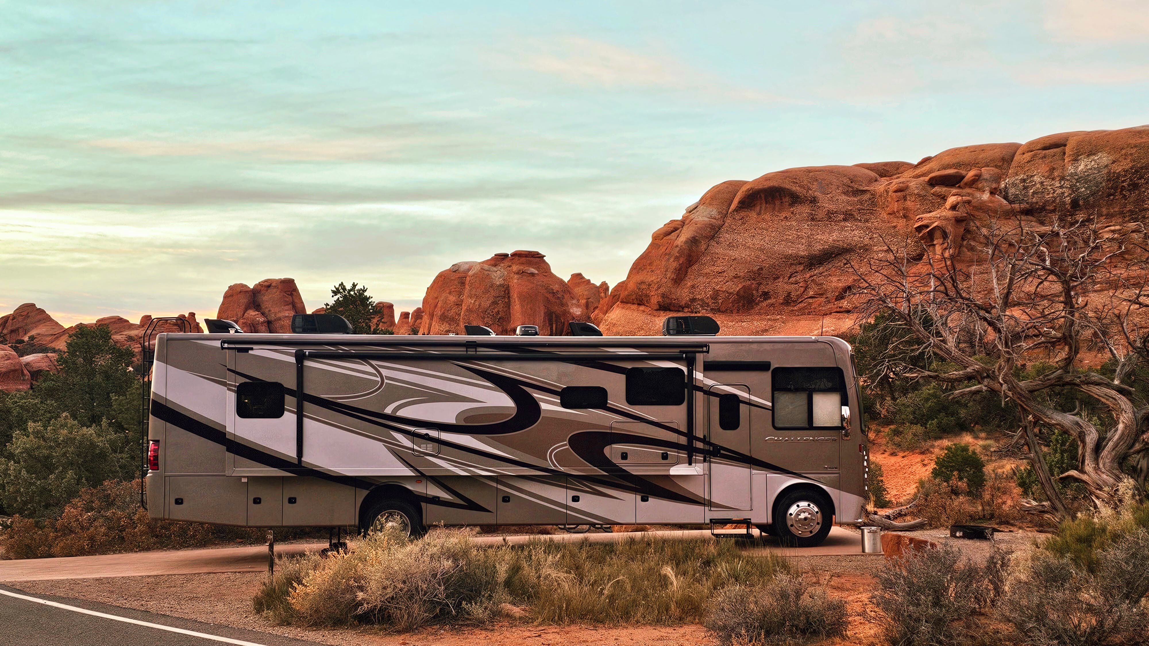 2020 Thor Motor Coach CHALLENGER 37FH in castle rock CO