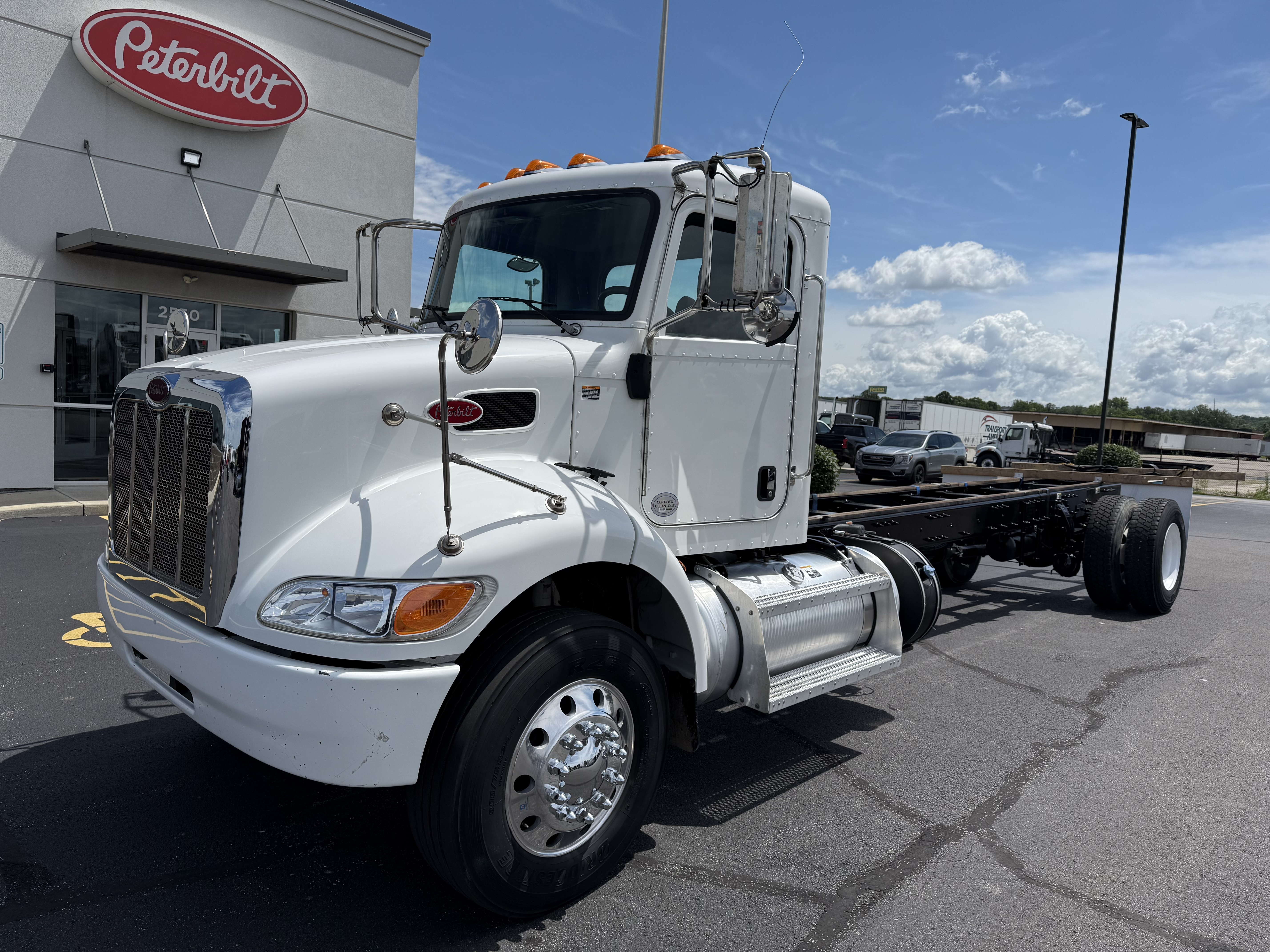 2021 PETERBILT 337 in Cincinnati, OH