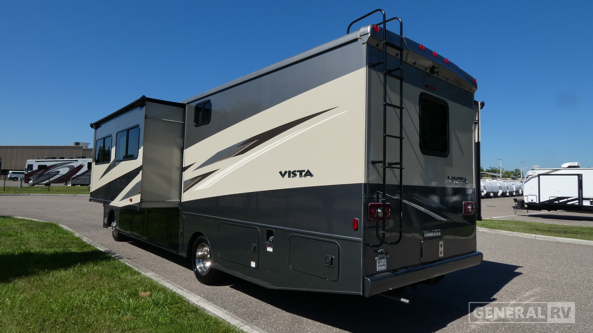 2020 Winnebago VISTA 32Y in dover FL