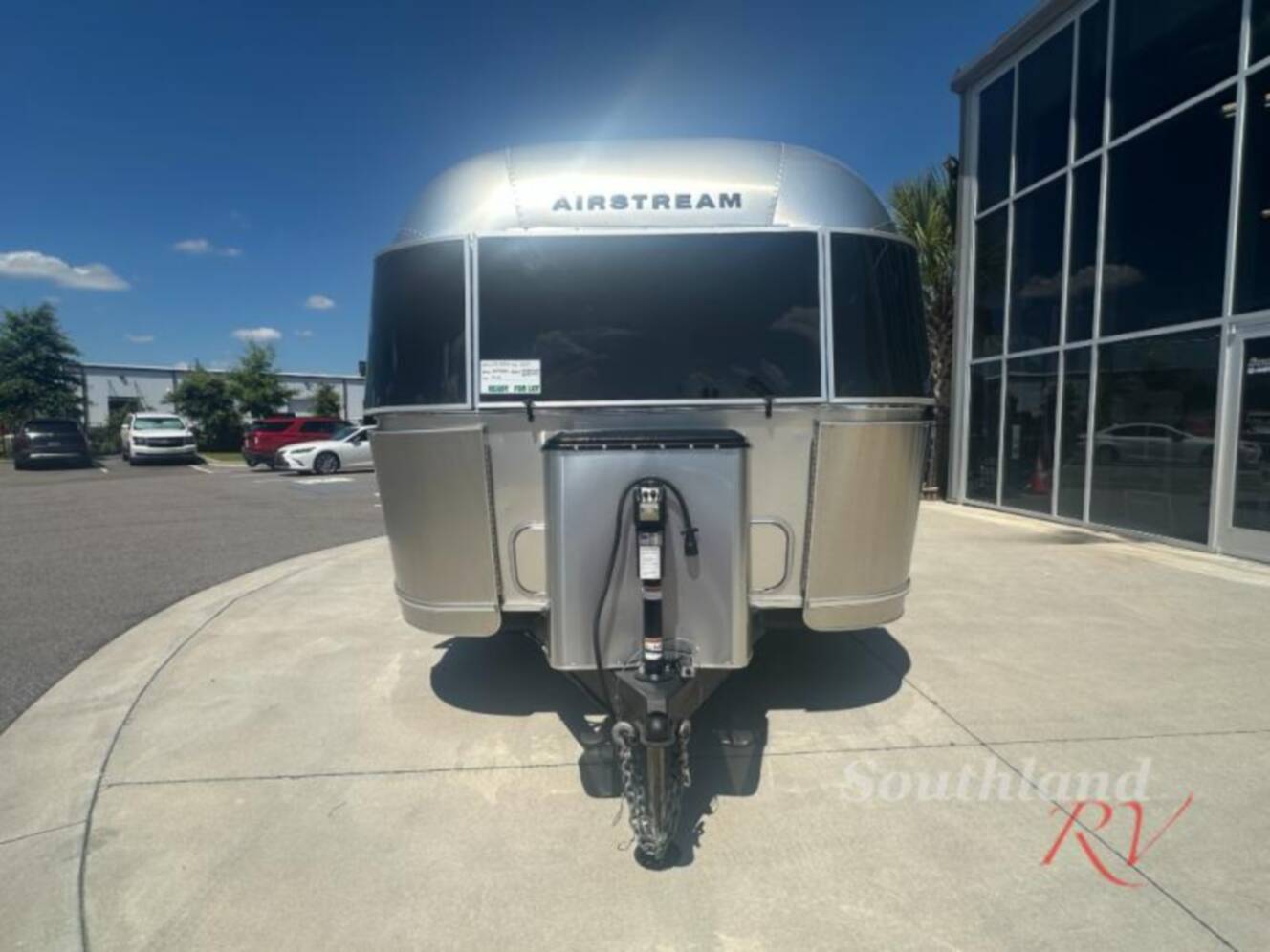 A photo of this 2023 Airstream International 25FB Twin