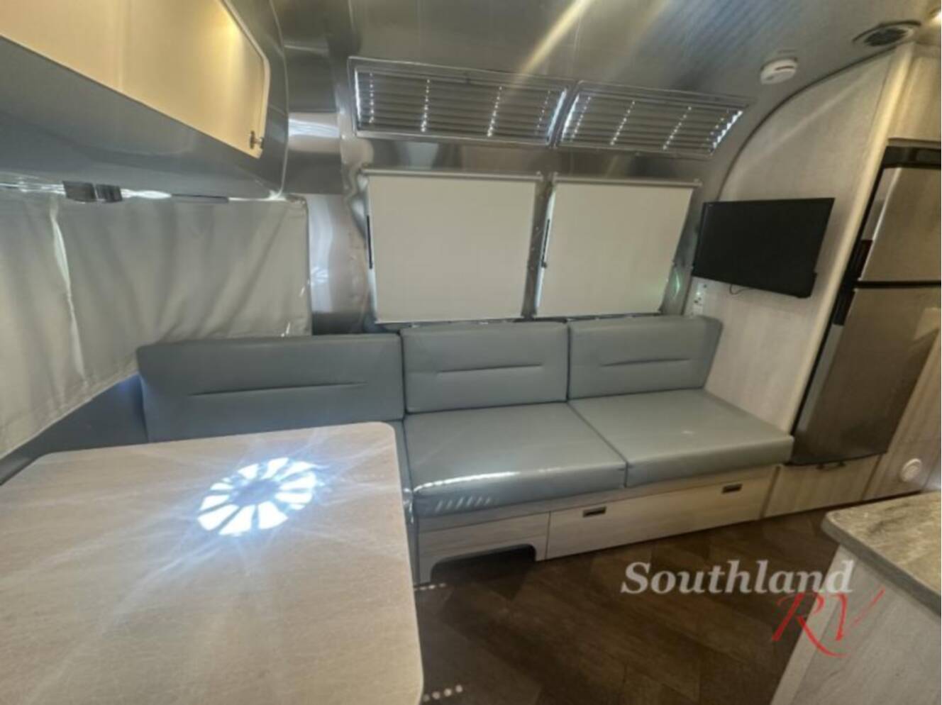 A photo of this 2023 Airstream International 25FB Twin