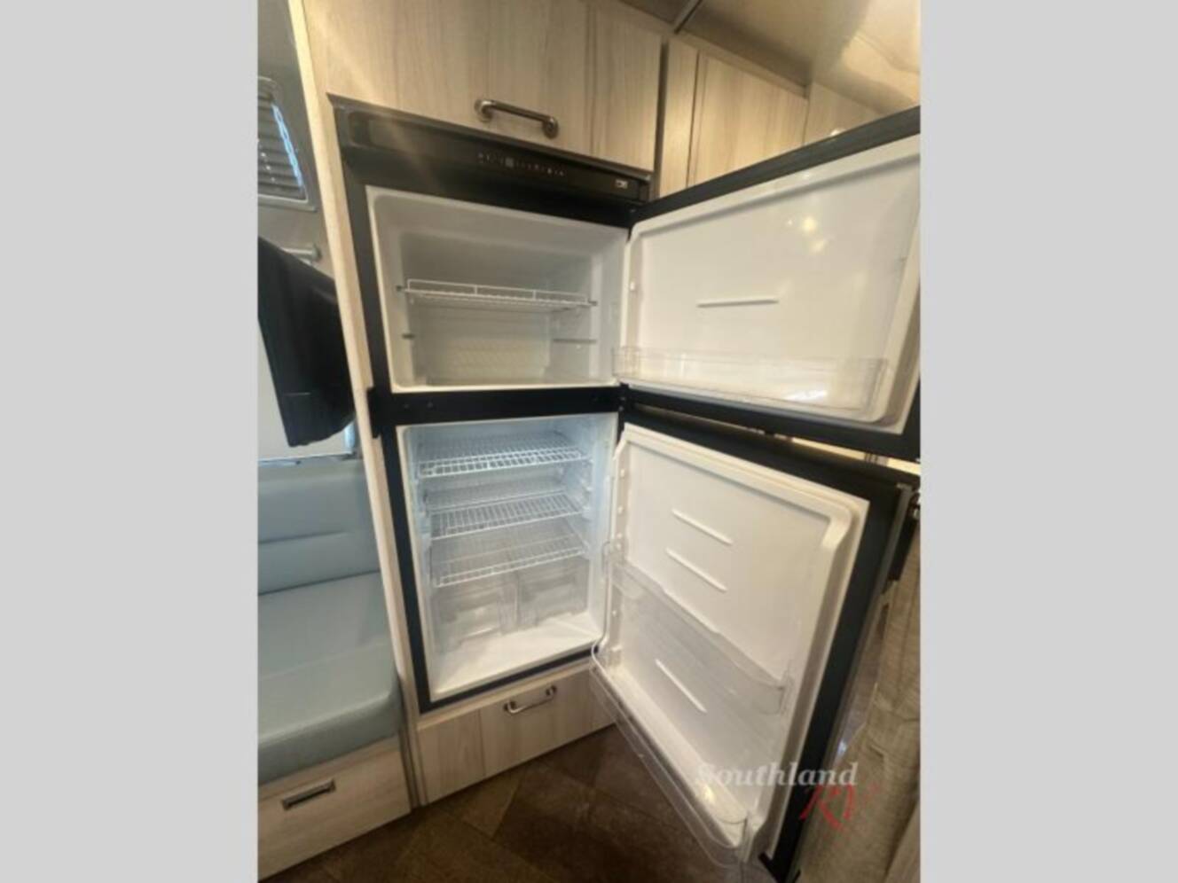 A photo of this 2023 Airstream International 25FB Twin
