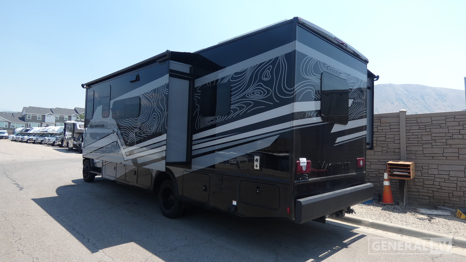 2027 Thor Motor Coach MAGNITUDE GRAND X32 in draper UT
