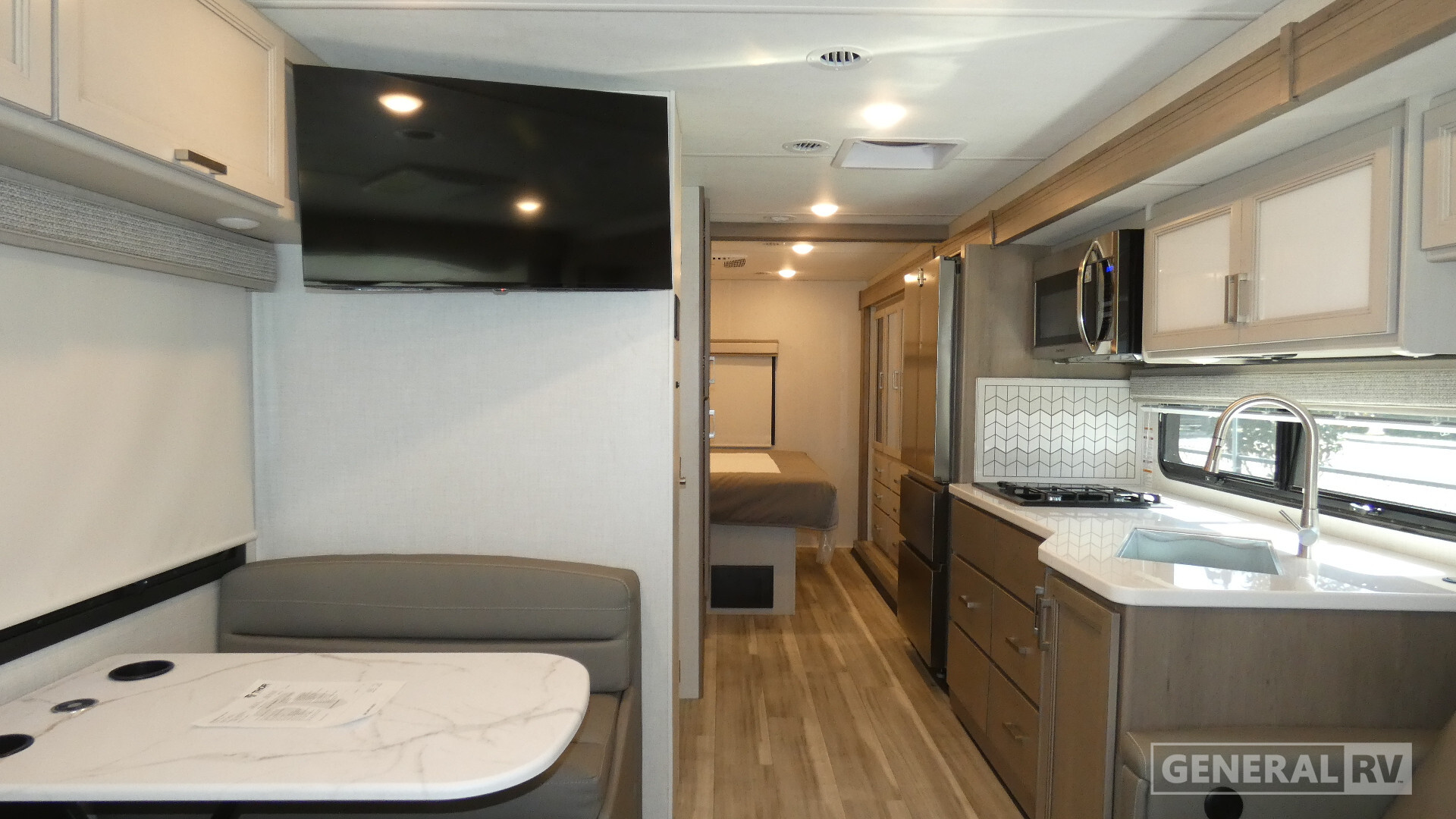 2027 Thor Motor Coach LUMINATE MM30 in dover FL