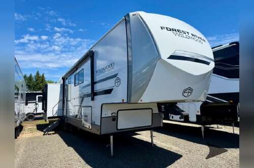 2026 Forest River Rv Wildwood Heritage Glen LTZ 380WDR in piedmont SD