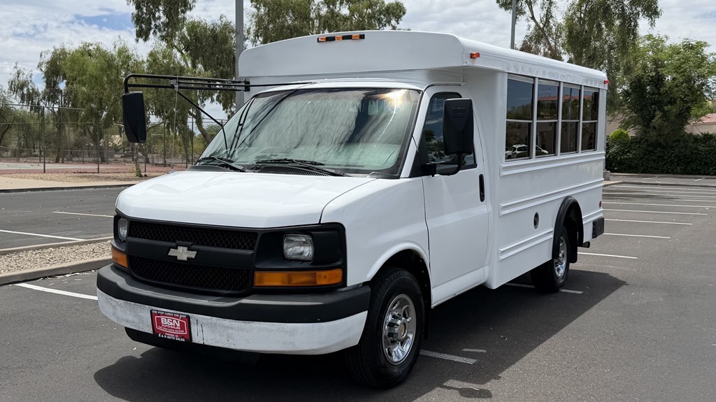 2004 CHEVROLET EXPRESS G3500 in Phoenix, AZ