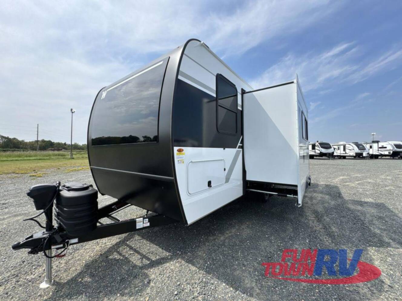 A photo of this 2026 Winnebago Thrive 22MBH