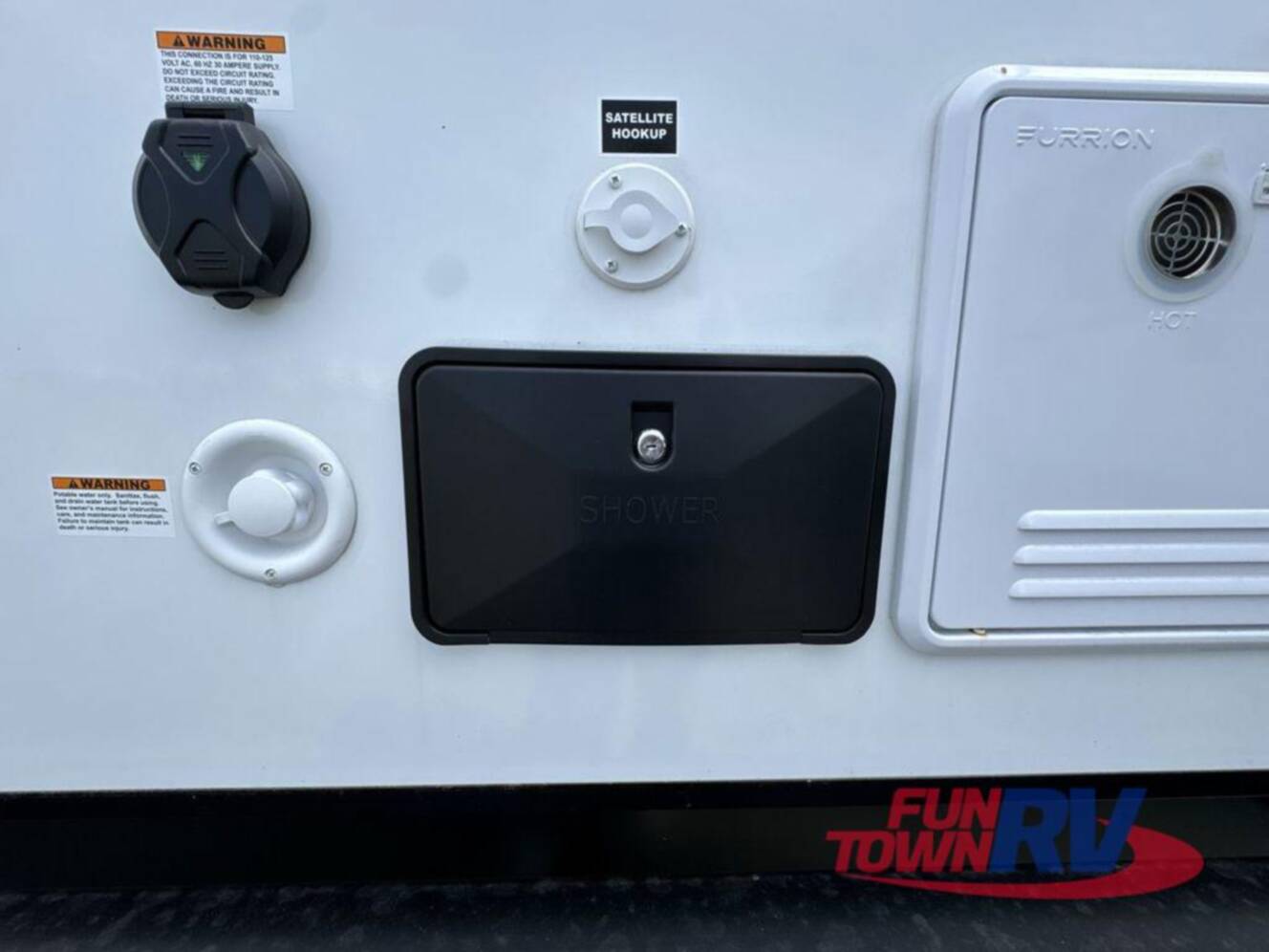 A photo of this 2026 Winnebago Thrive 22MBH