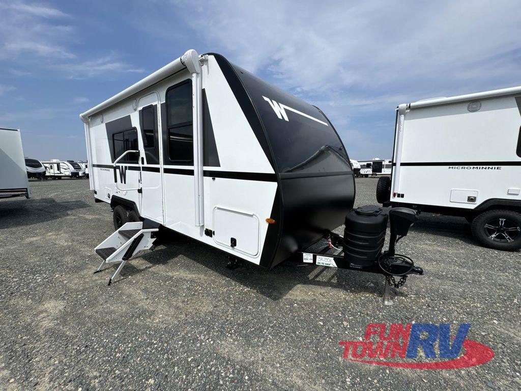 2026 Winnebago Micro Minnie 2108FBS in orange TX