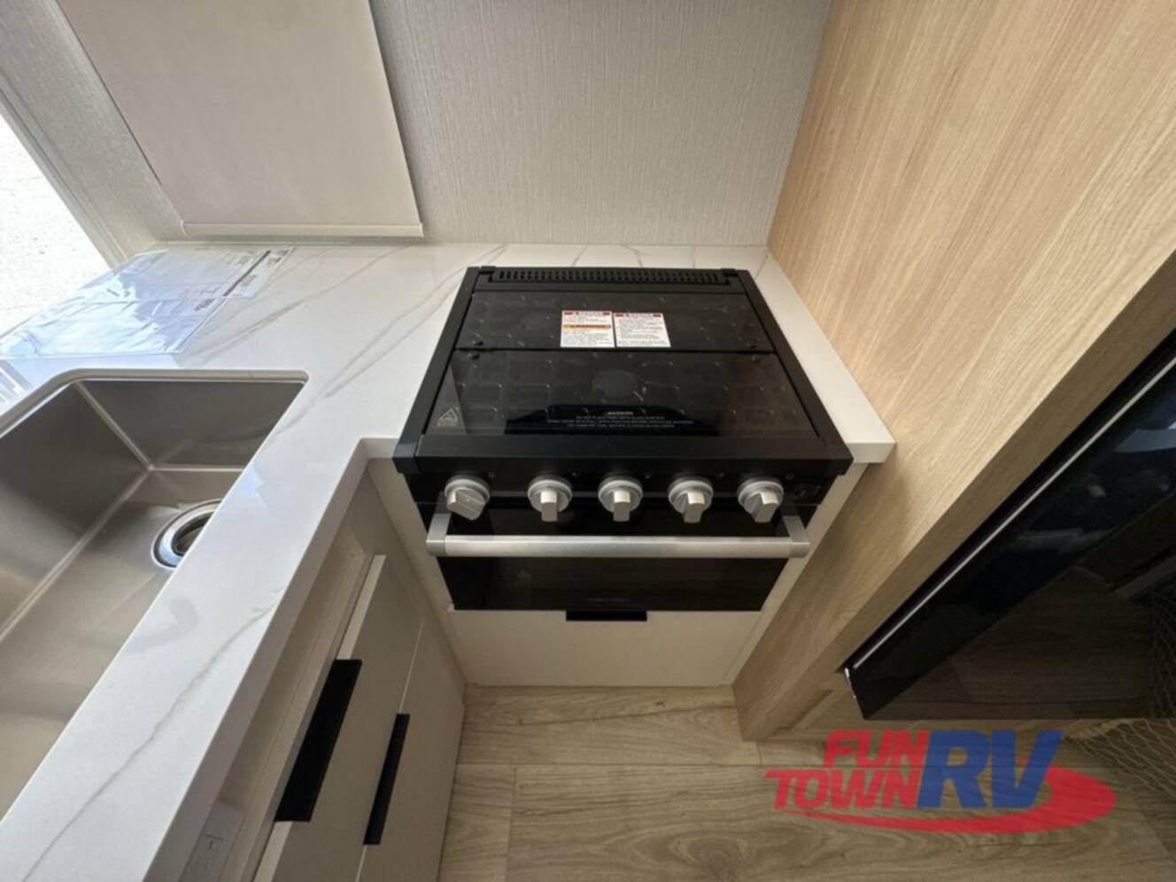 A photo of this 2026 Winnebago Thrive 22MBH