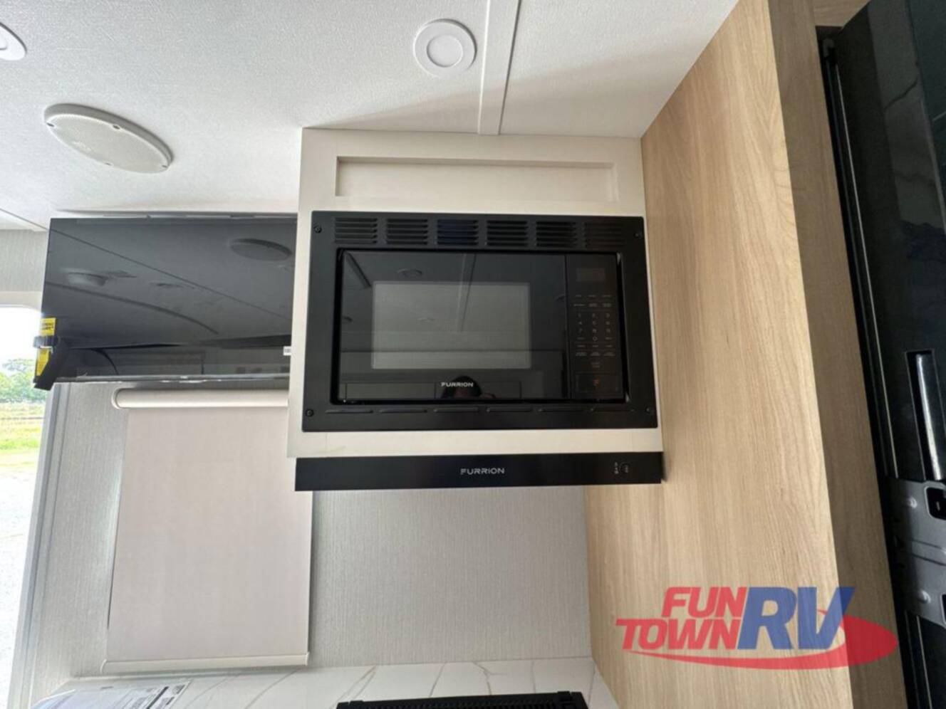 A photo of this 2026 Winnebago Thrive 22MBH