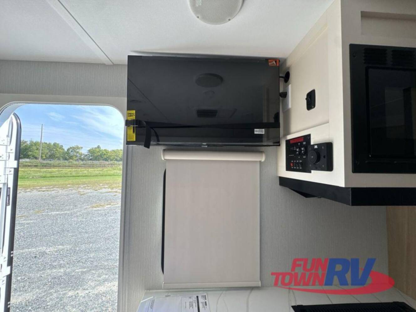 A photo of this 2026 Winnebago Thrive 22MBH