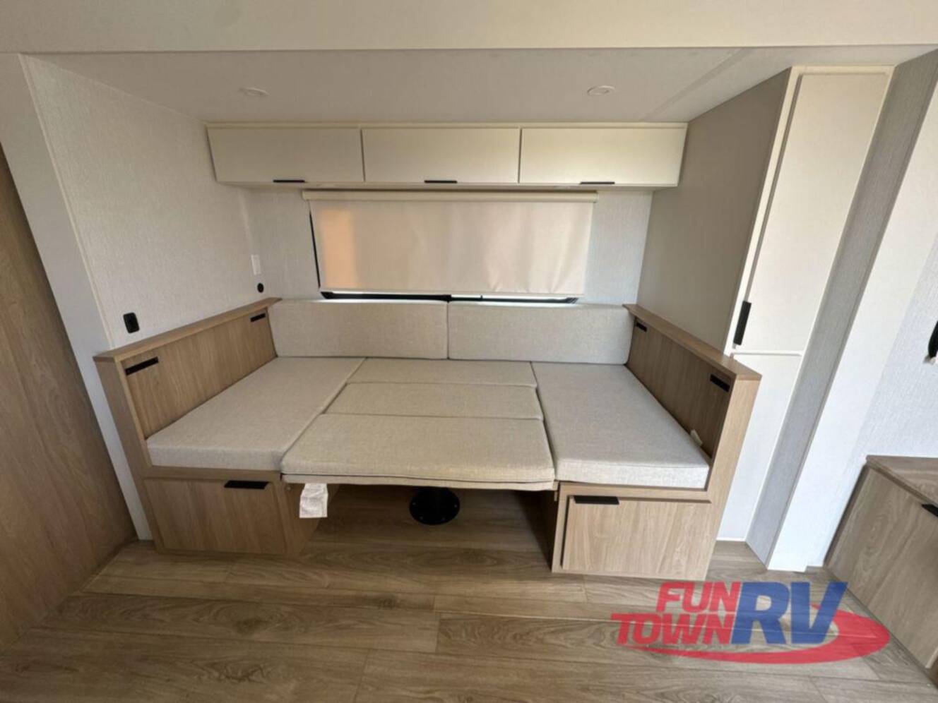 A photo of this 2026 Winnebago Thrive 22MBH