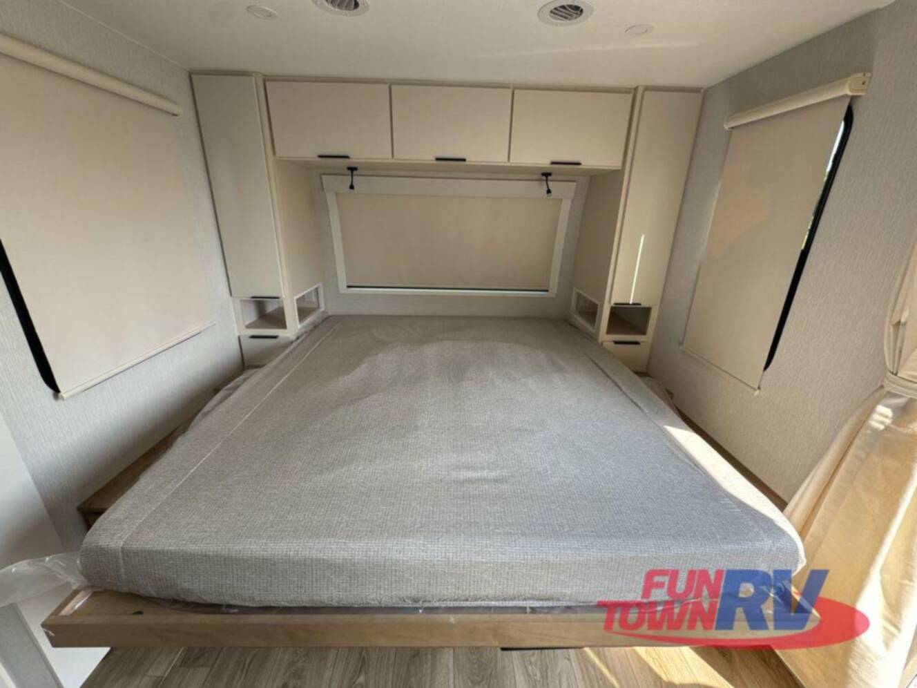 A photo of this 2026 Winnebago Thrive 22MBH