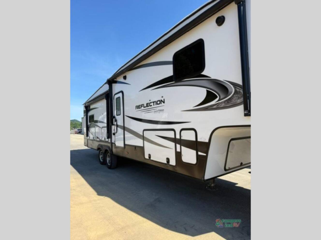 A photo of this 2021 Grand Design Reflection 320MKS