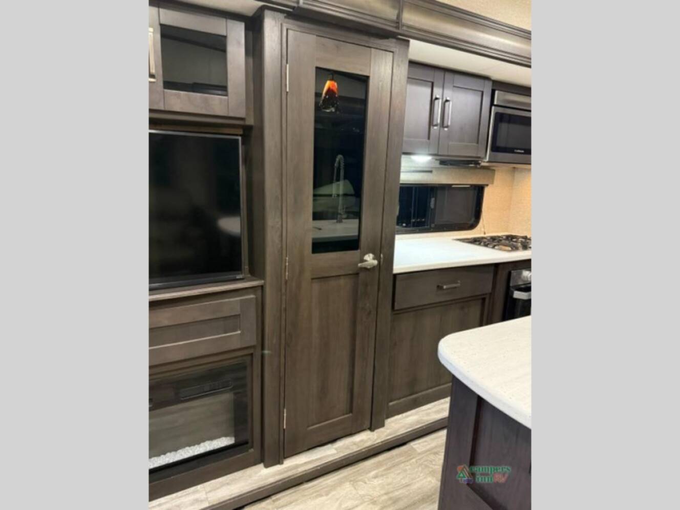 A photo of this 2021 Grand Design Reflection 320MKS