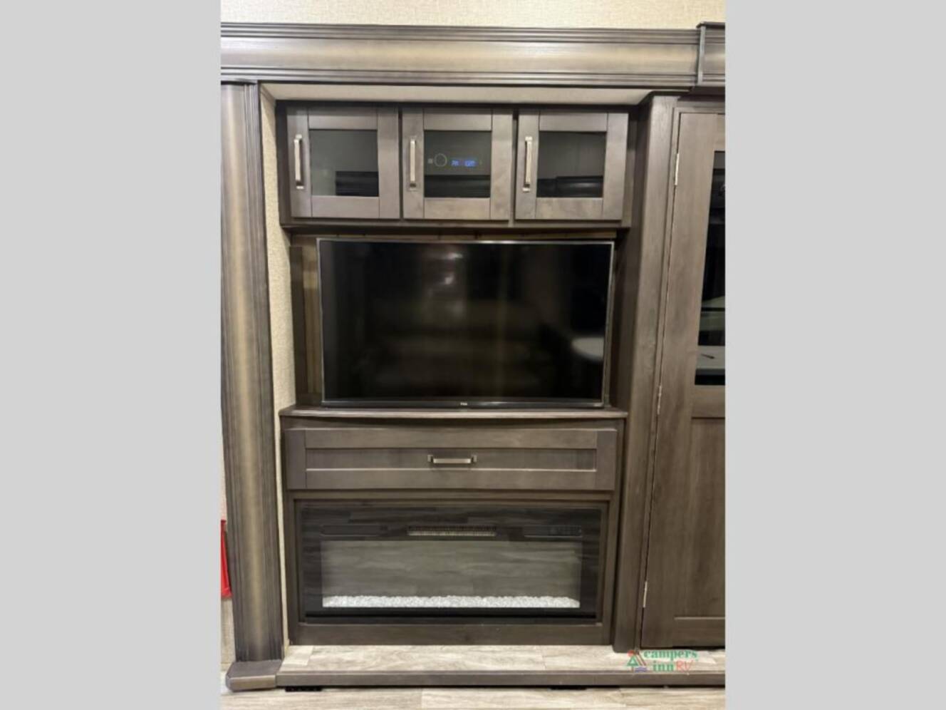 A photo of this 2021 Grand Design Reflection 320MKS