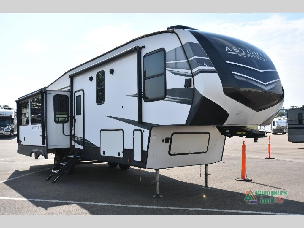 2021 Dutchmen Rv Astoria 3173RLP in johnstown CO