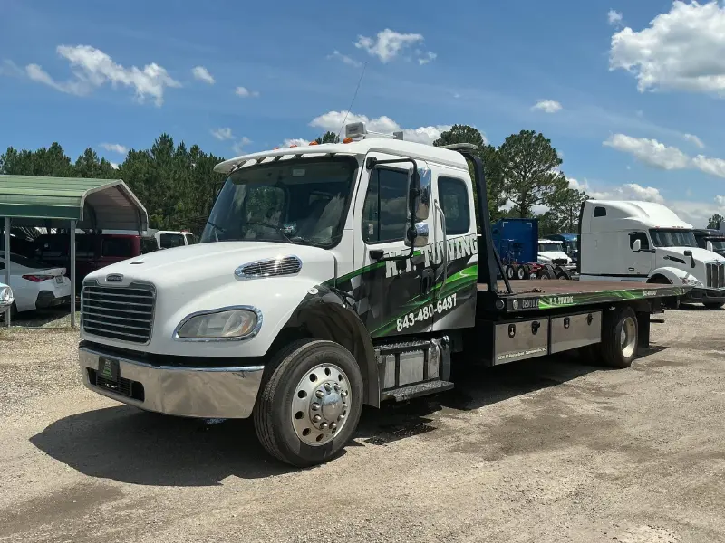 2020 Freightliner M2 106