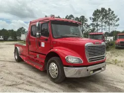 2011 Freightliner M2