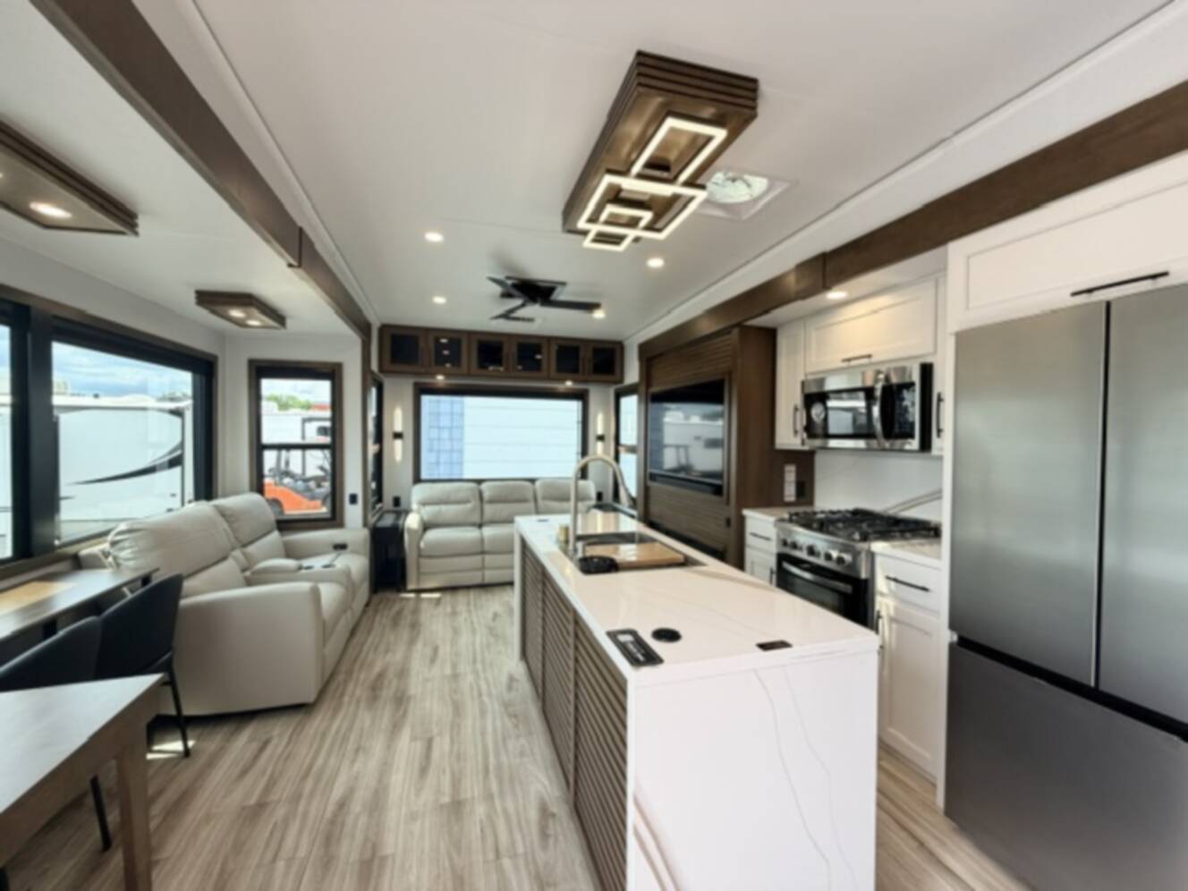 A photo of this 2027 Keystone Montana 3100RL