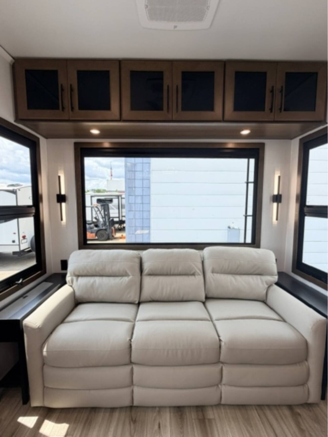 A photo of this 2027 Keystone Montana 3100RL