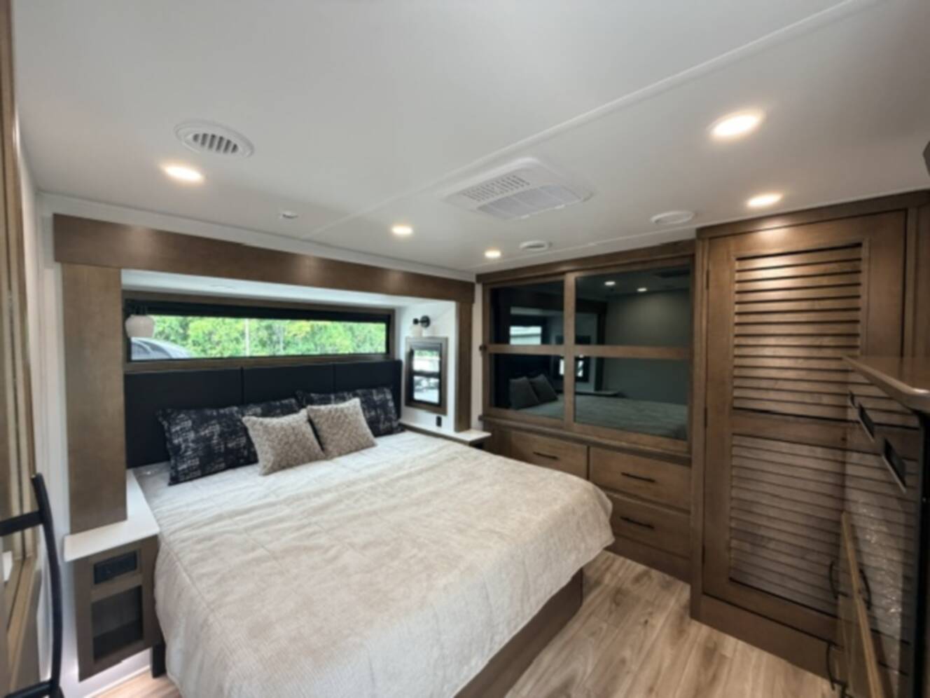 A photo of this 2027 Keystone Montana 3100RL