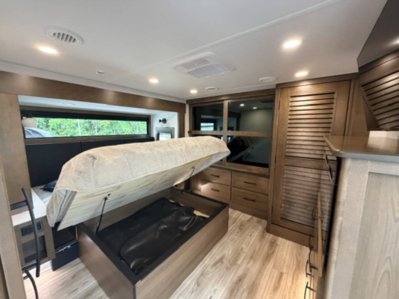 A photo of this 2027 Keystone Montana 3100RL