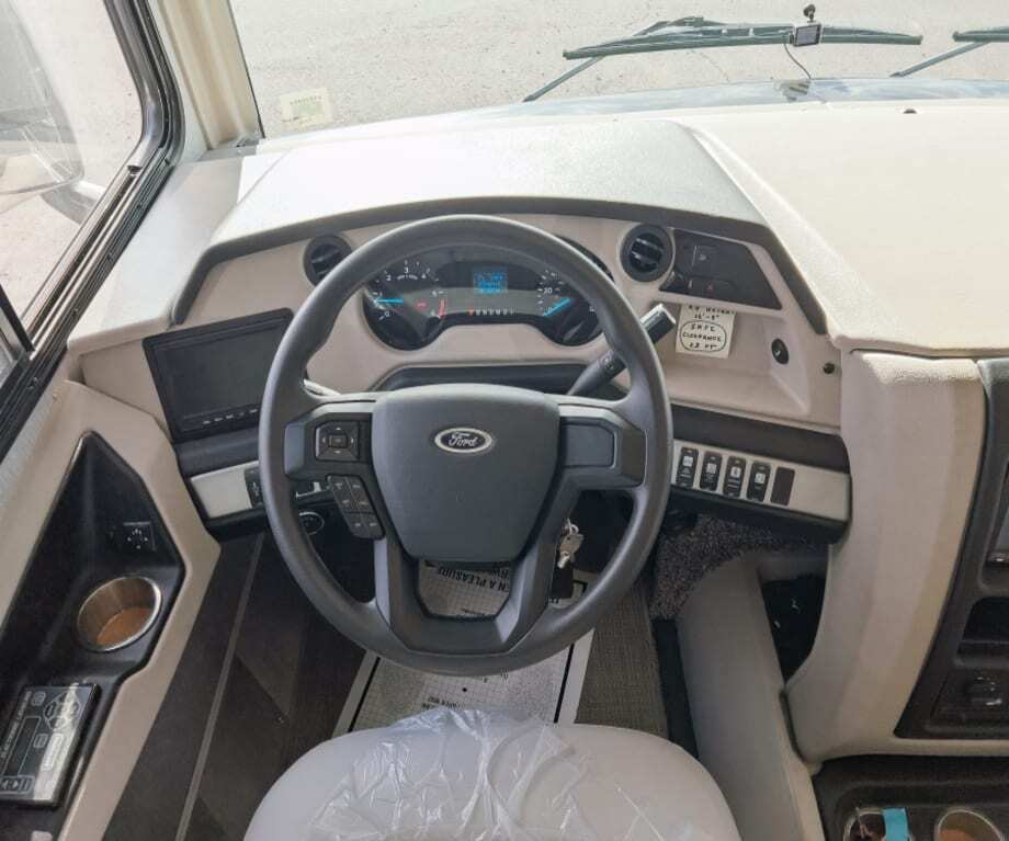 2023 Fleetwood BOUNDER 35K in phoenix AZ