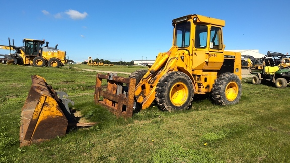 1980 John Deere 444 in Lafayette, IN