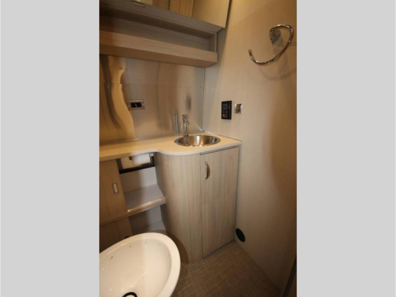 A photo of this 2022 Airstream Globetrotter 27FB Twin