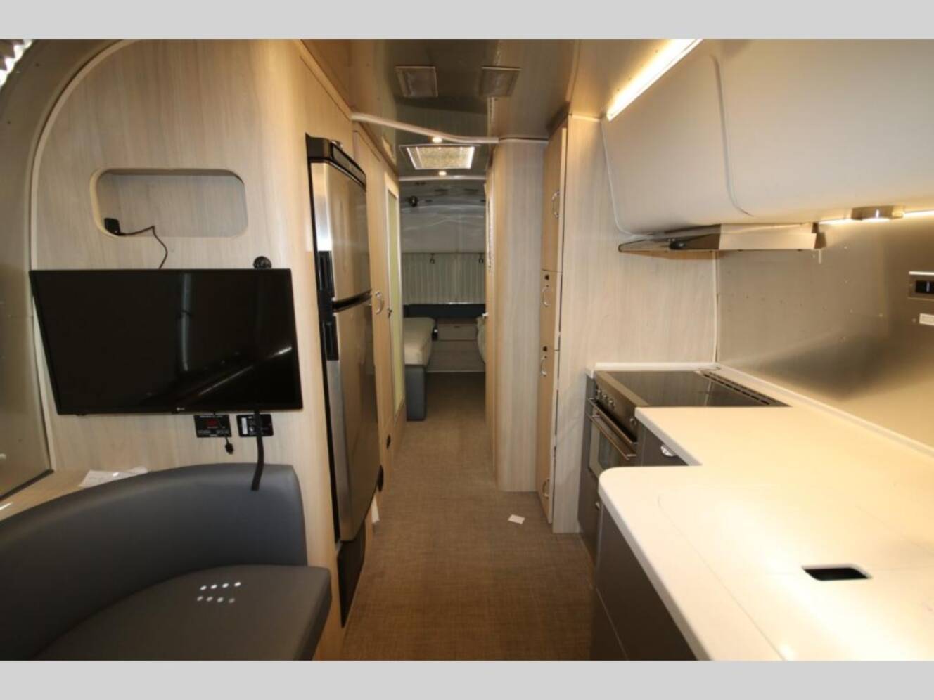 A photo of this 2022 Airstream Globetrotter 27FB Twin