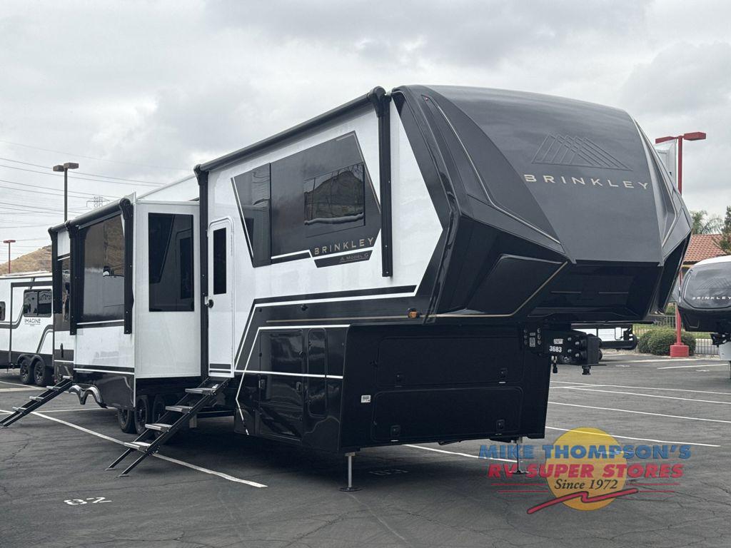 2027 Brinkley Model G 4120 in fountain valley CA