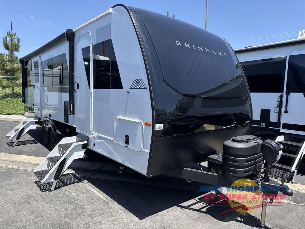 2027 Brinkley Model Ix 24x in santa fe springs CA