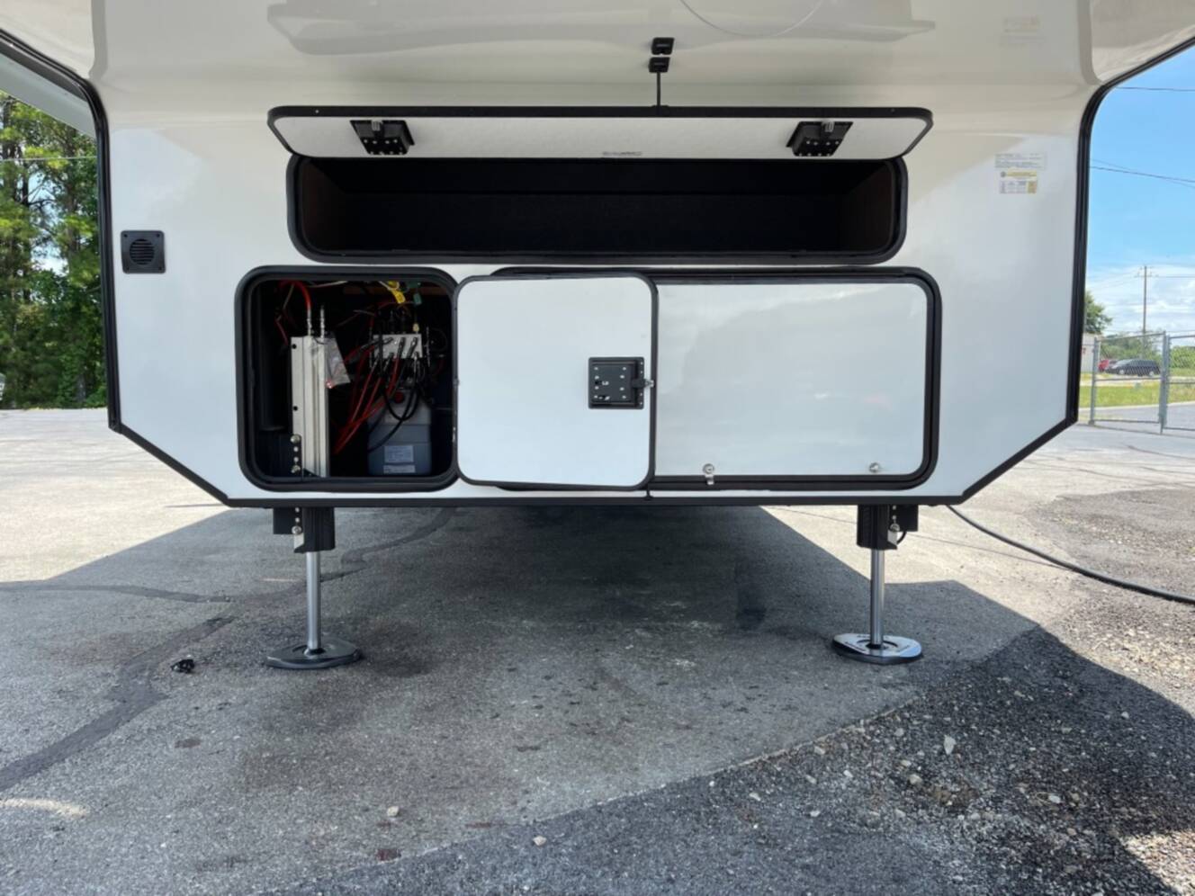 A photo of this 2026 Kz Durango Gold G390MLQ