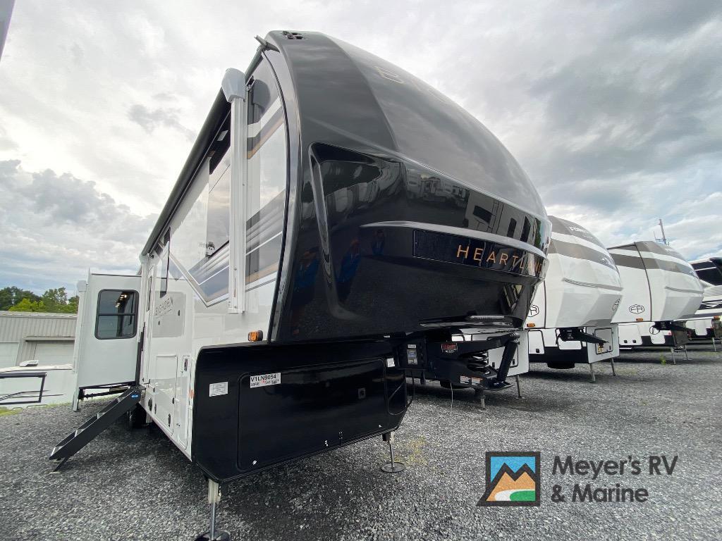 2027 Heartland Bighorn 38RE in clifton park NY