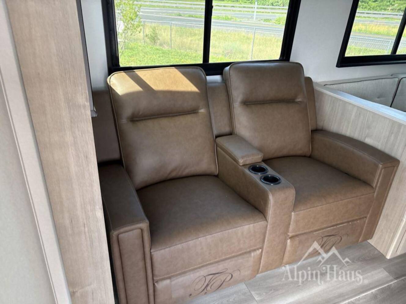 A photo of this 2027 Grand Design Imagine 2800BH