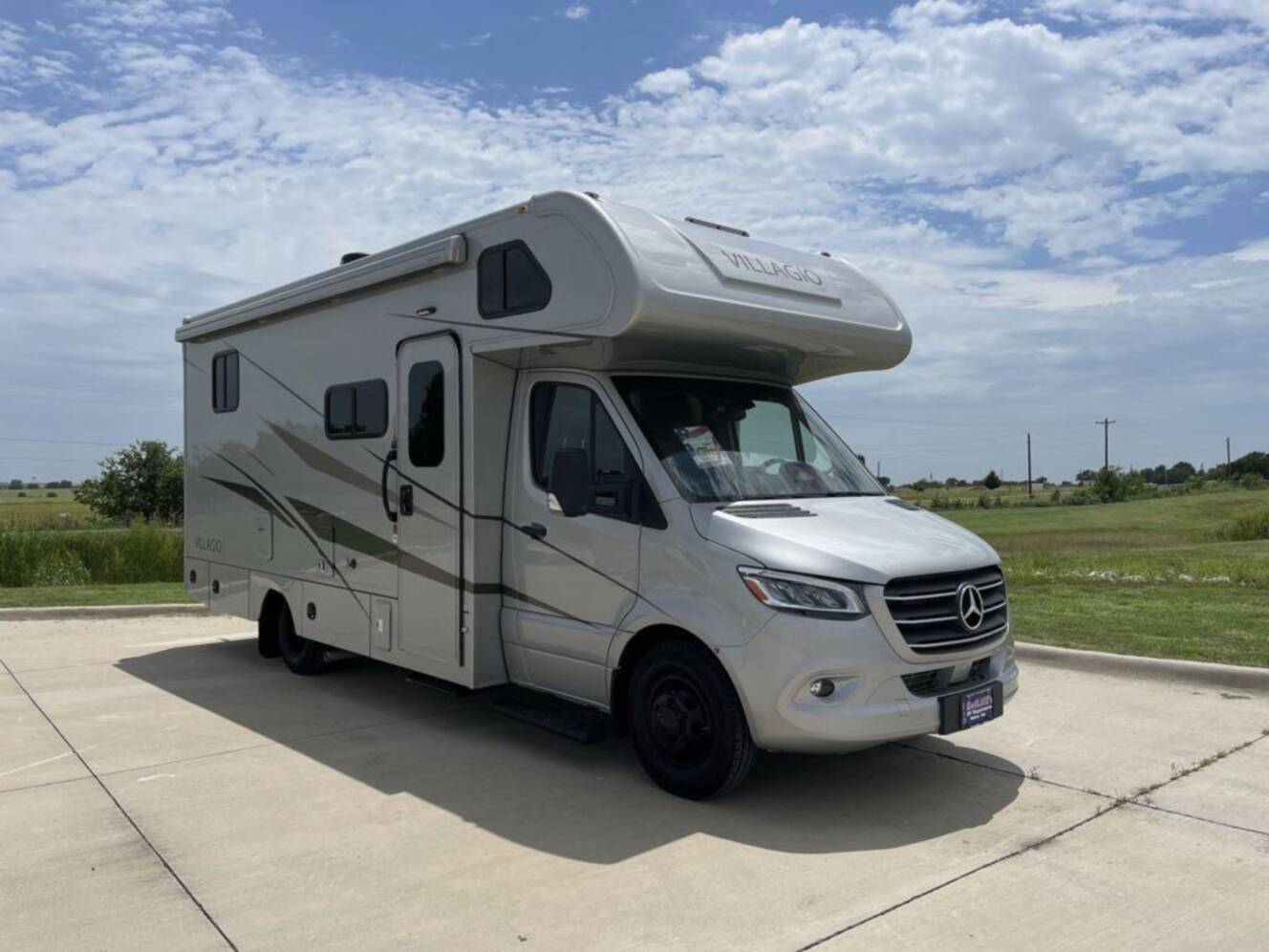 A photo of this 2027 Renegade Villagio 25FWC