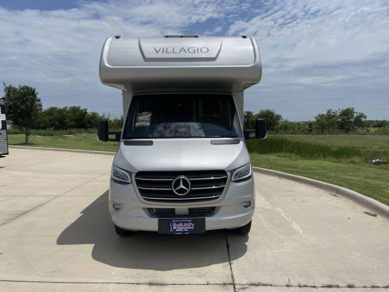 A photo of this 2027 Renegade Villagio 25FWC