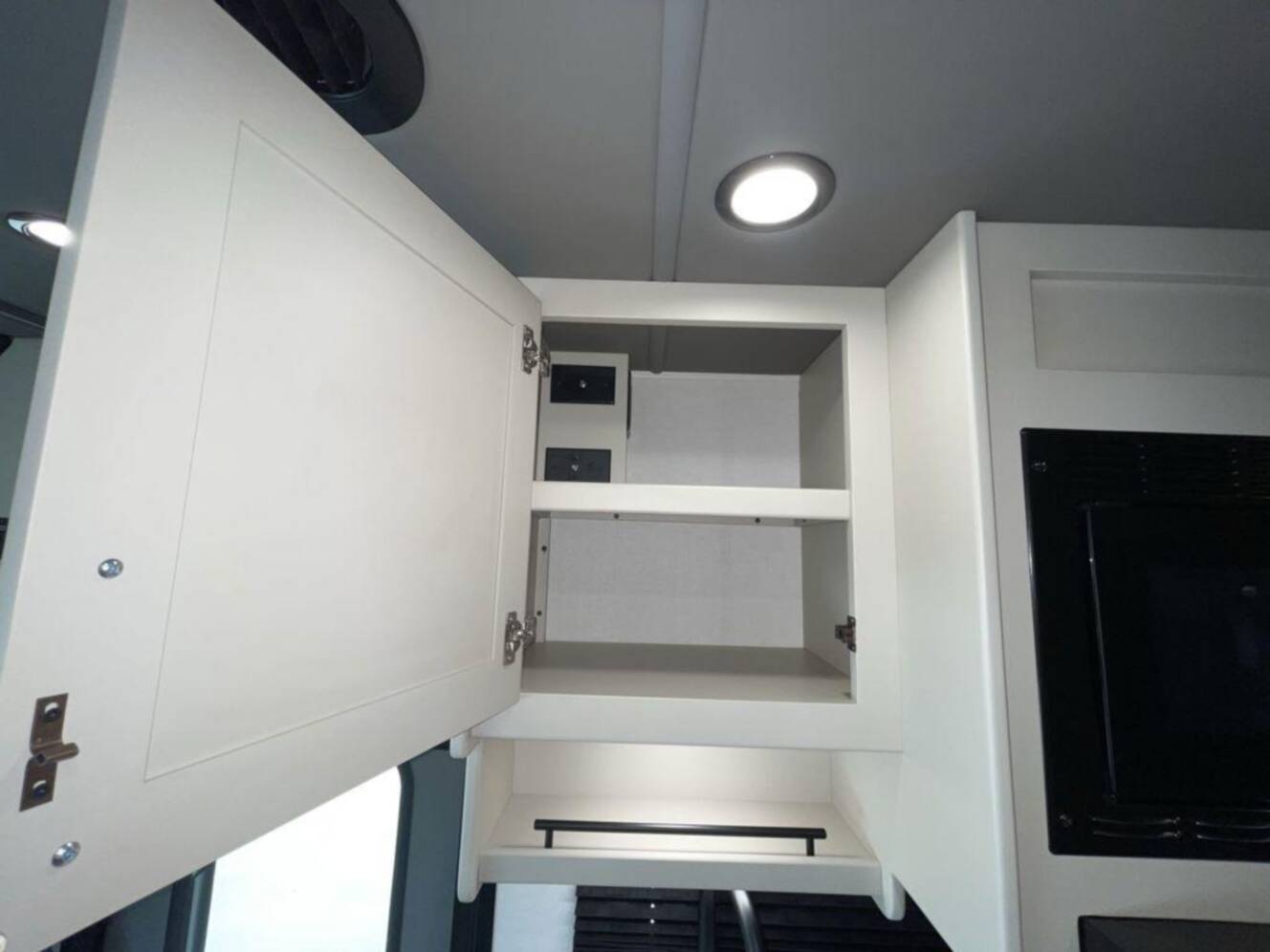 A photo of this 2027 Renegade Villagio 25FWC