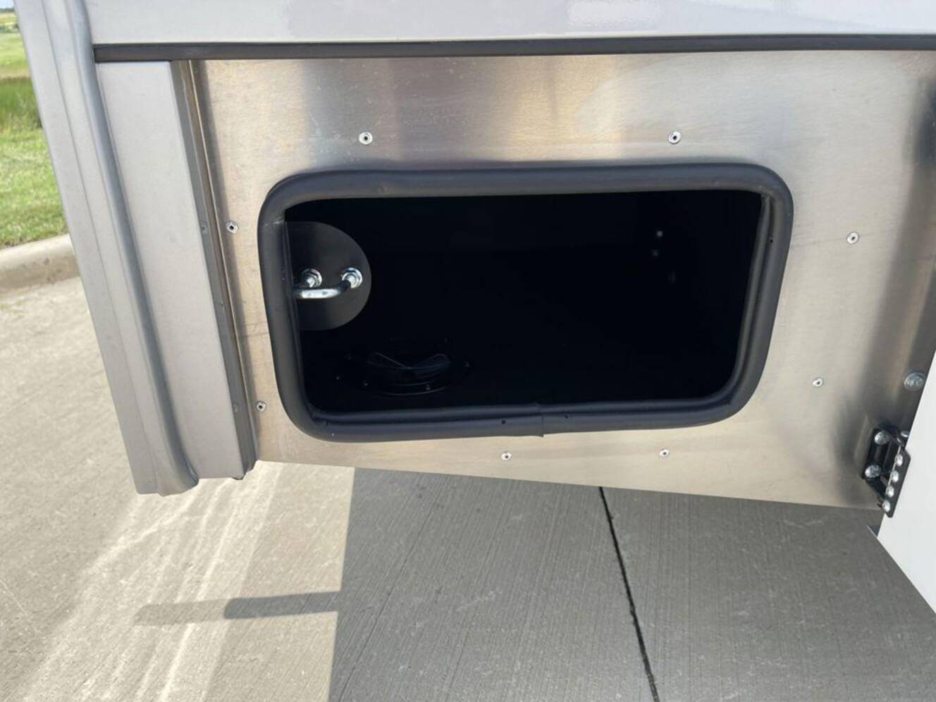 A photo of this 2027 Renegade Villagio 25FWC