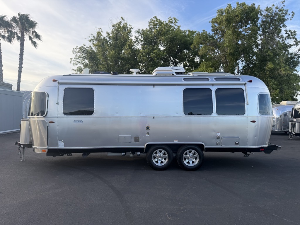 View more photos of this listing