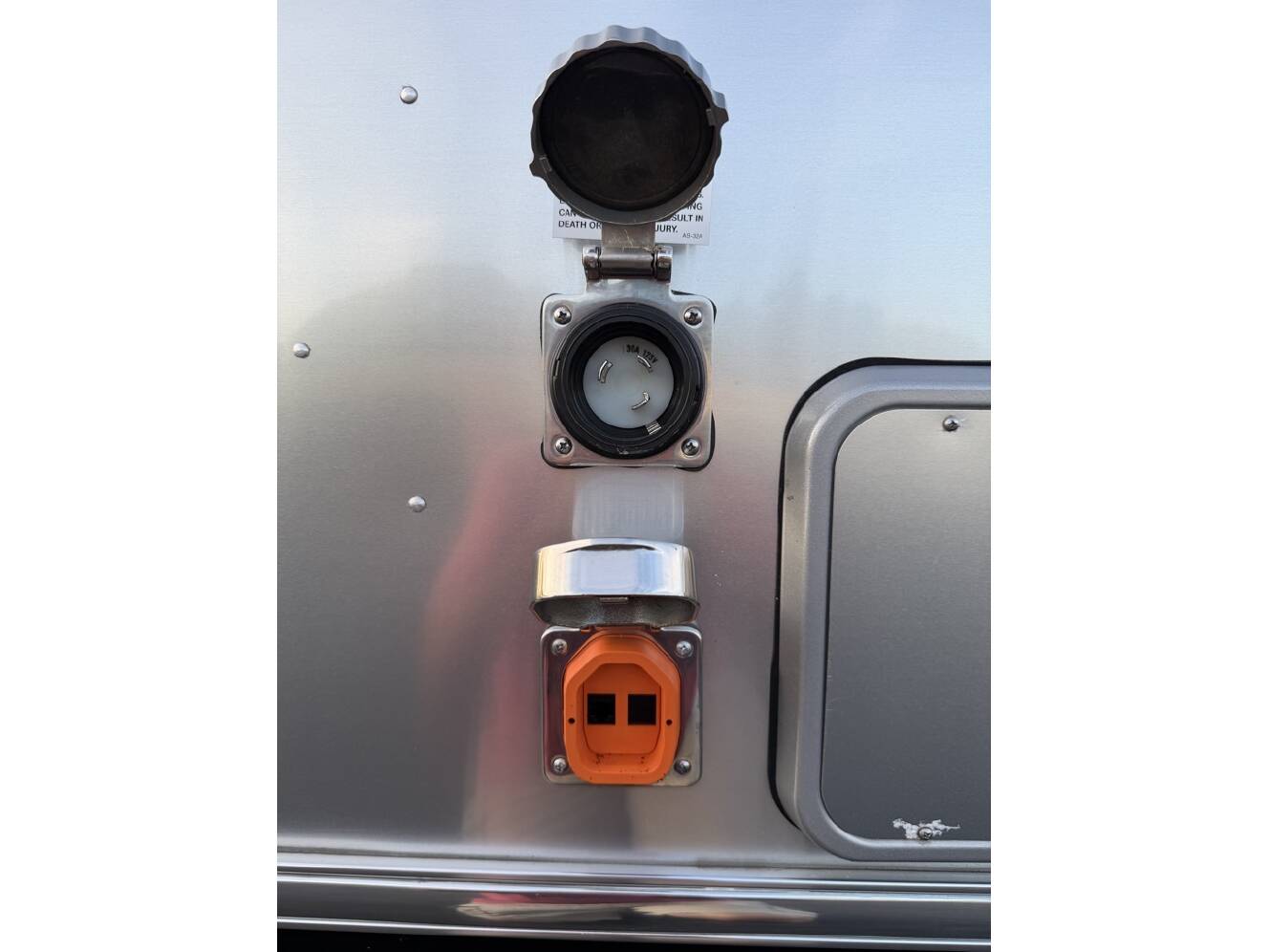A photo of this 2021 Airstream GLOBETROTTER 25FBQ